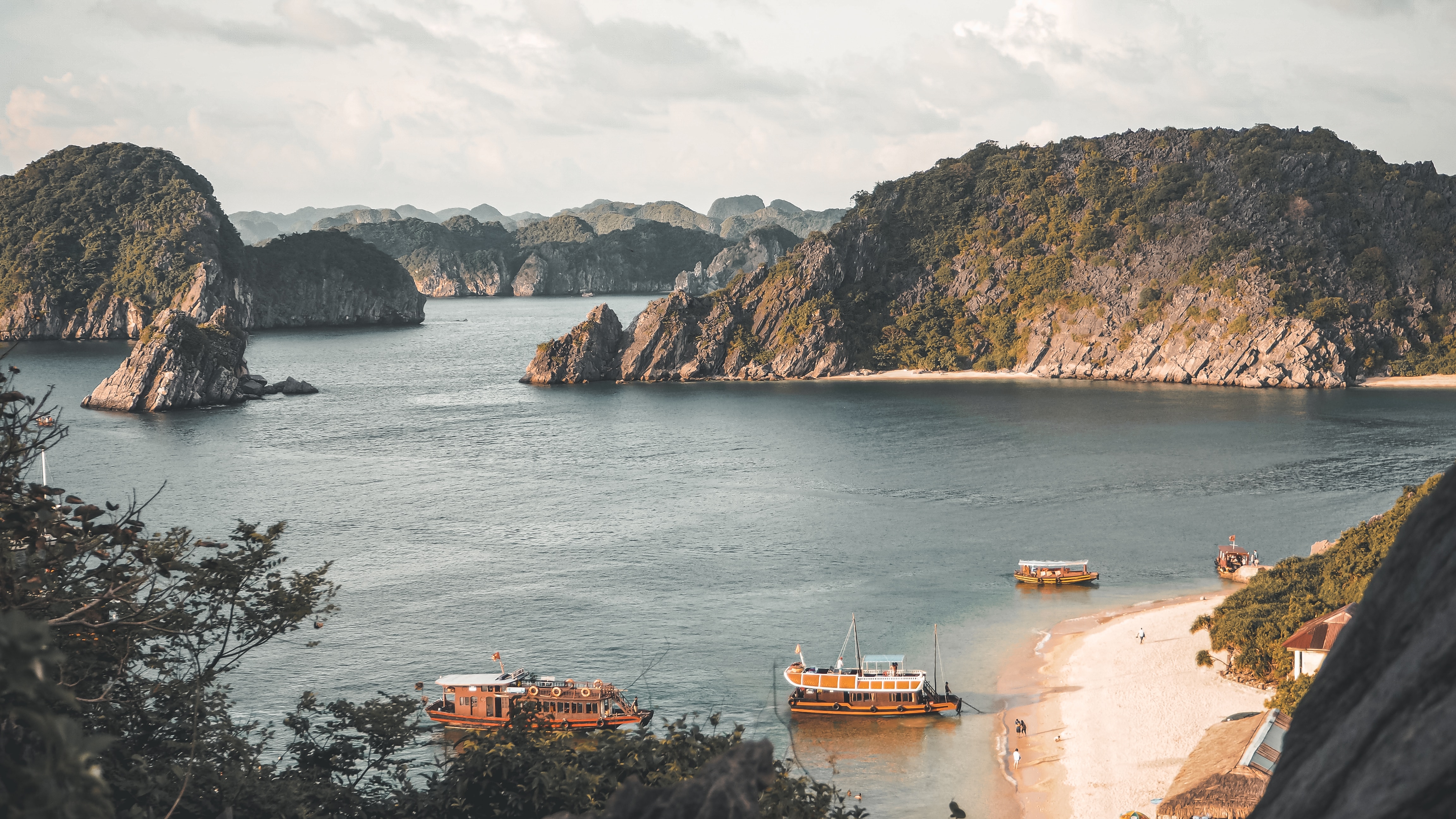 Phố Bến Đoan, Phuong Hong Gai, Ha Long, VN-13, Vietnam