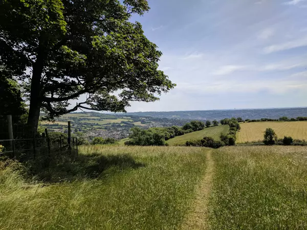 Coombe Barn Holidays