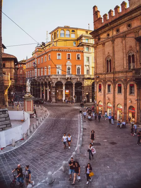 Galleria Accursio, 40121 Bologna BO, Italy