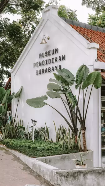 Jalan Undaan Kulon, Surabaya 60275, Indonesia