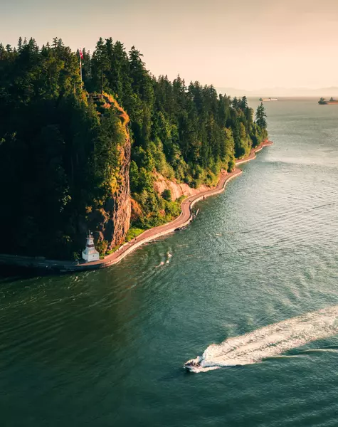 Lake Trl, Vancouver, BC V6G, Canada