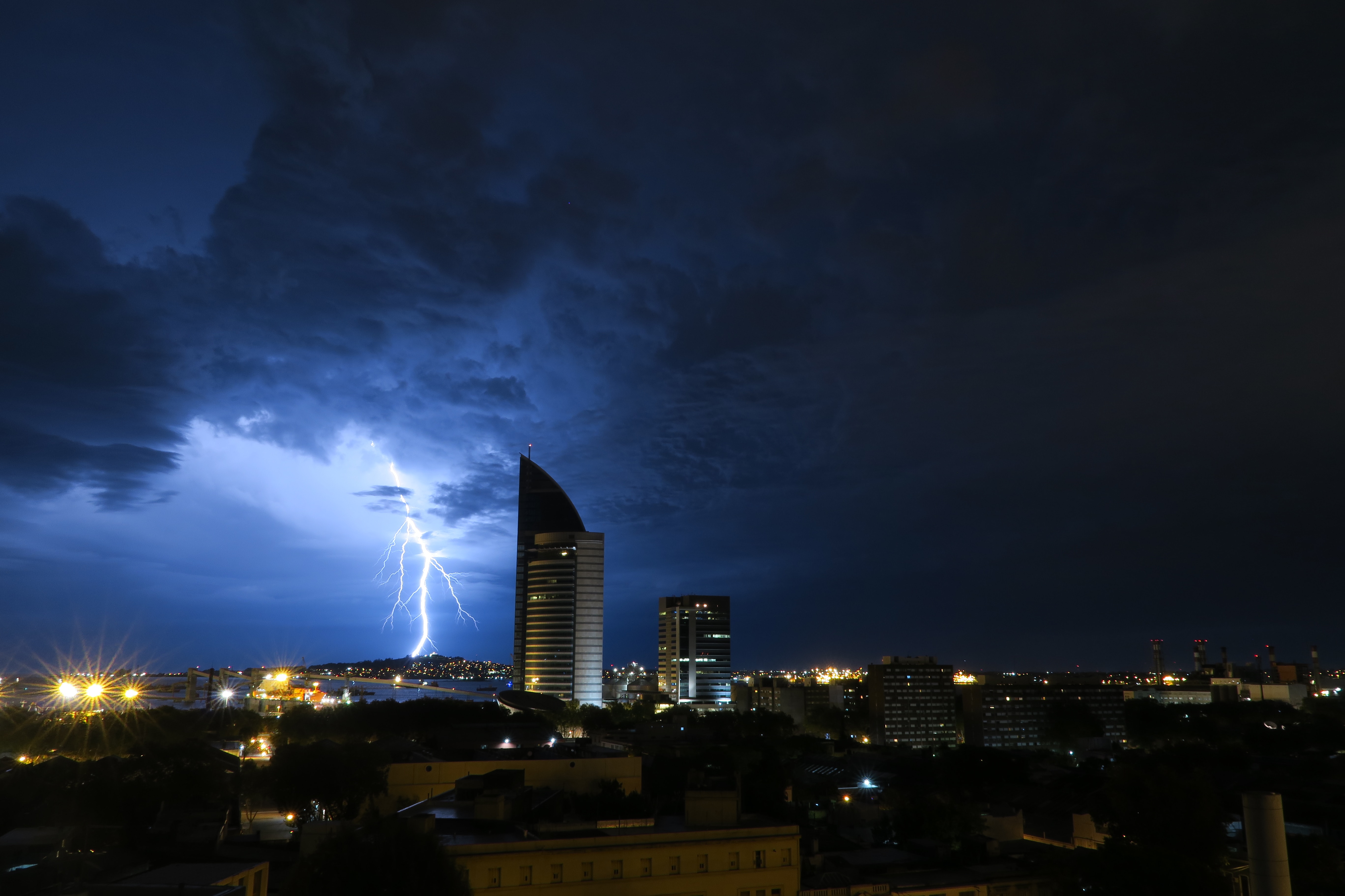 Avenida 18 de Julio 845, 11100 Montevideo, Uruguay