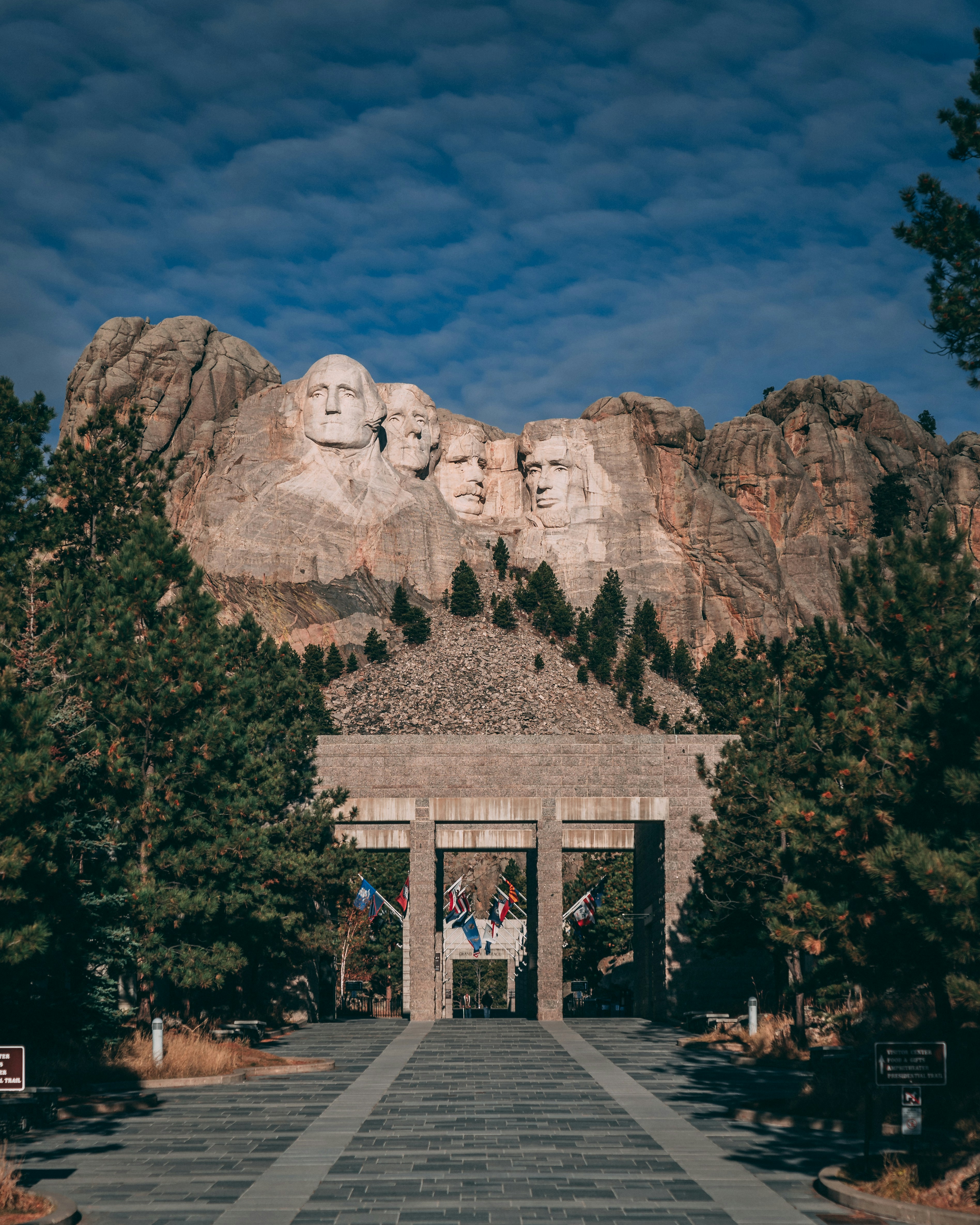 Mount Rushmore (1743m)