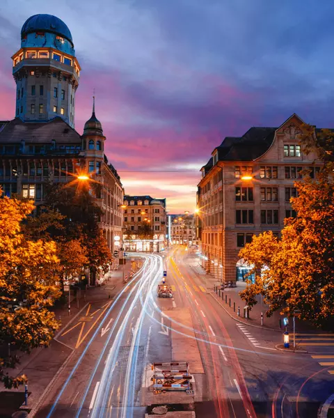 Bahnhofplatz, 8001 Zurich, Switzerland