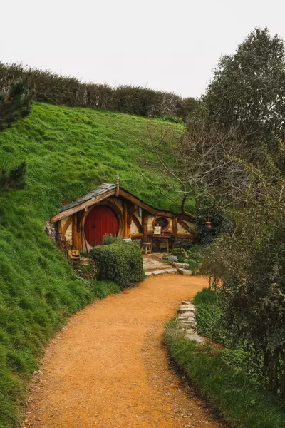 Hobbiton Movie Set & Farm Tours