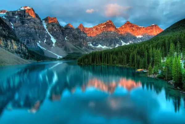 Moraine Lake-Banff National Park