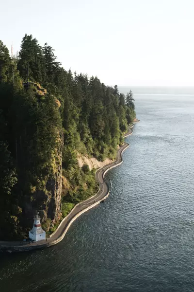 Lake Trl, Vancouver, BC V6G, Canada