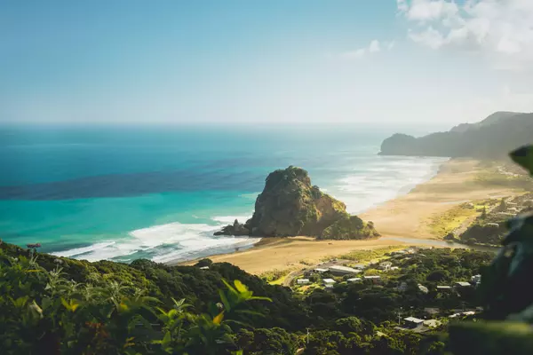 17 Marine Pde S, Piha 0772, New Zealand